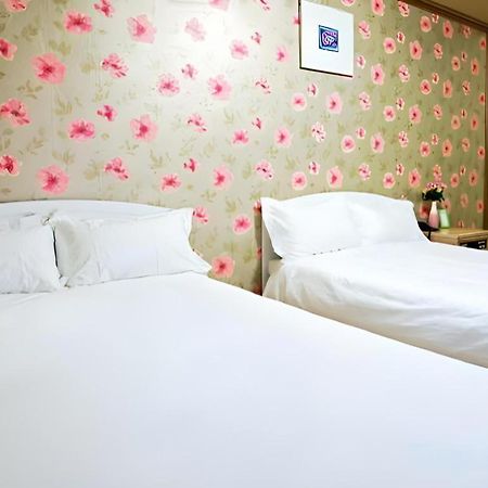 Emerald Hotel Чеджу Екстериор снимка