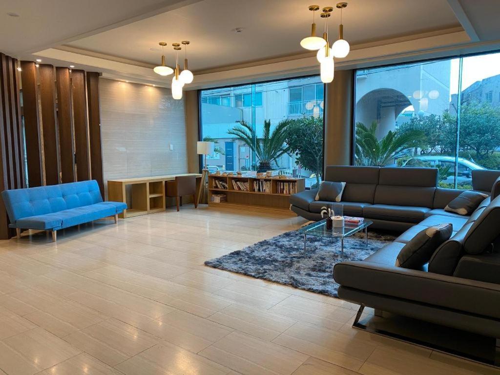 Emerald Hotel Чеджу Екстериор снимка