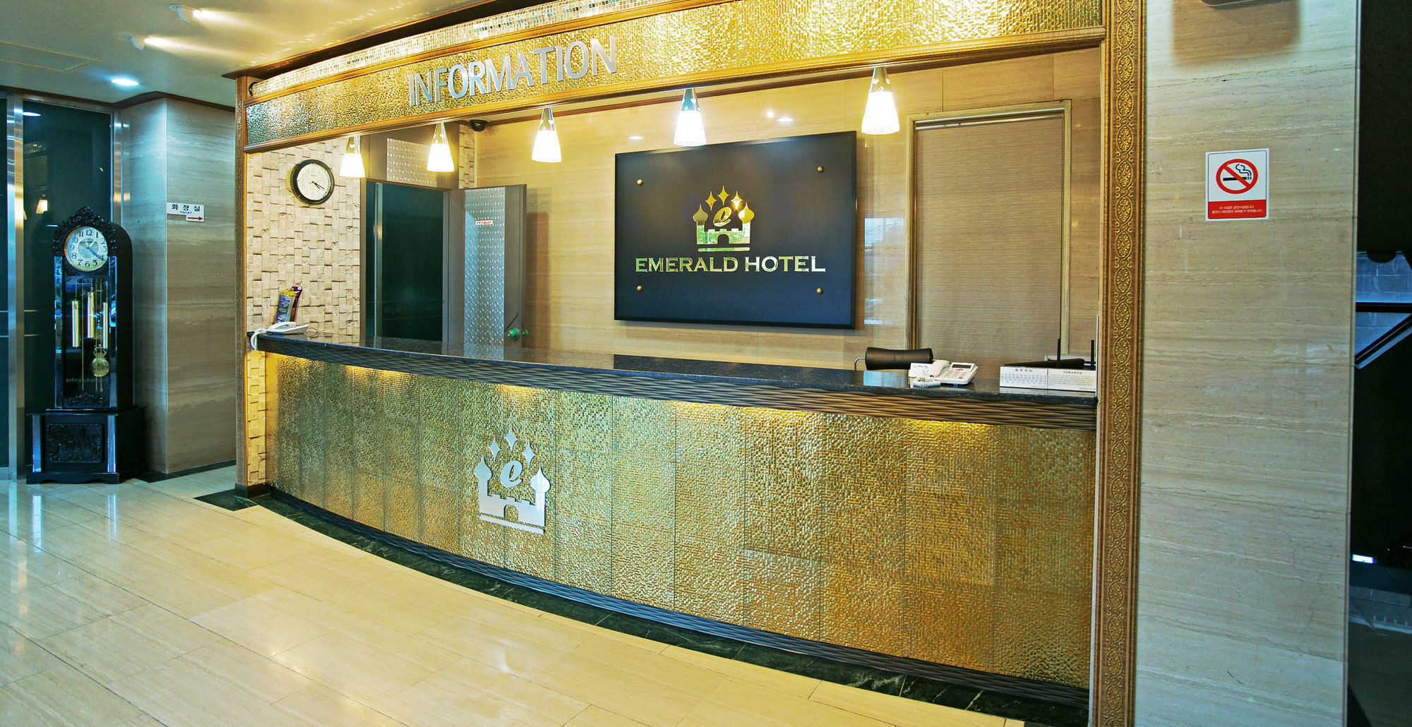 Emerald Hotel Чеджу Екстериор снимка