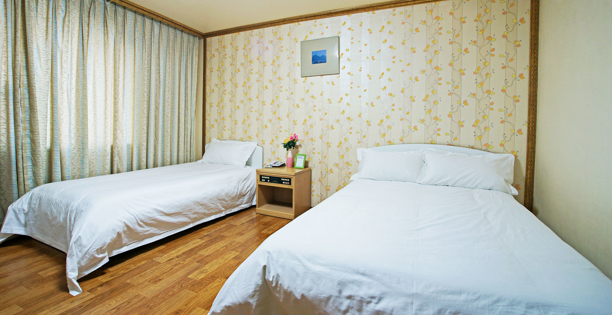Emerald Hotel Чеджу Екстериор снимка
