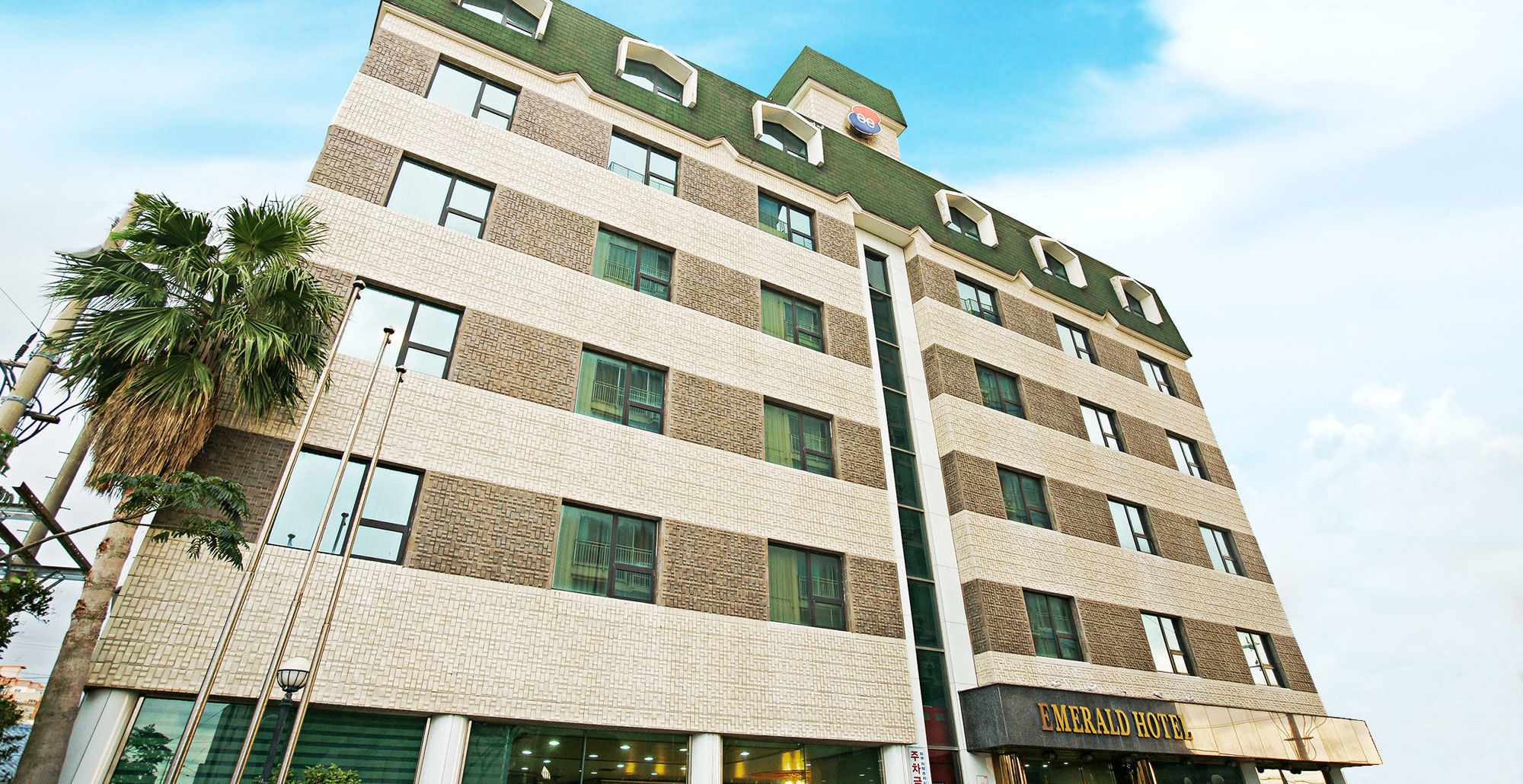 Emerald Hotel Чеджу Екстериор снимка